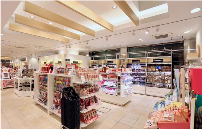 PLAZA 汐留シオサイト店