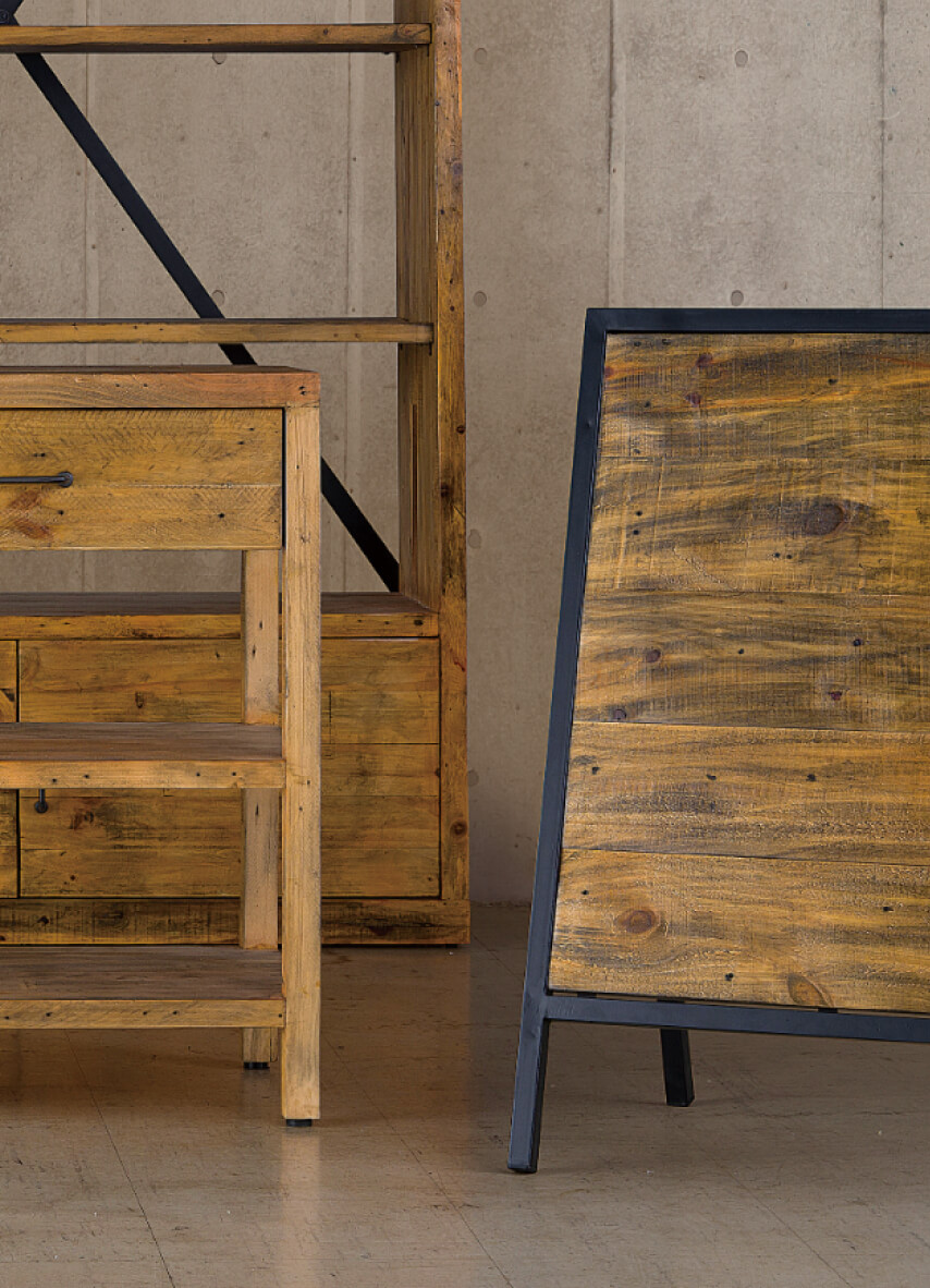 WOODEN