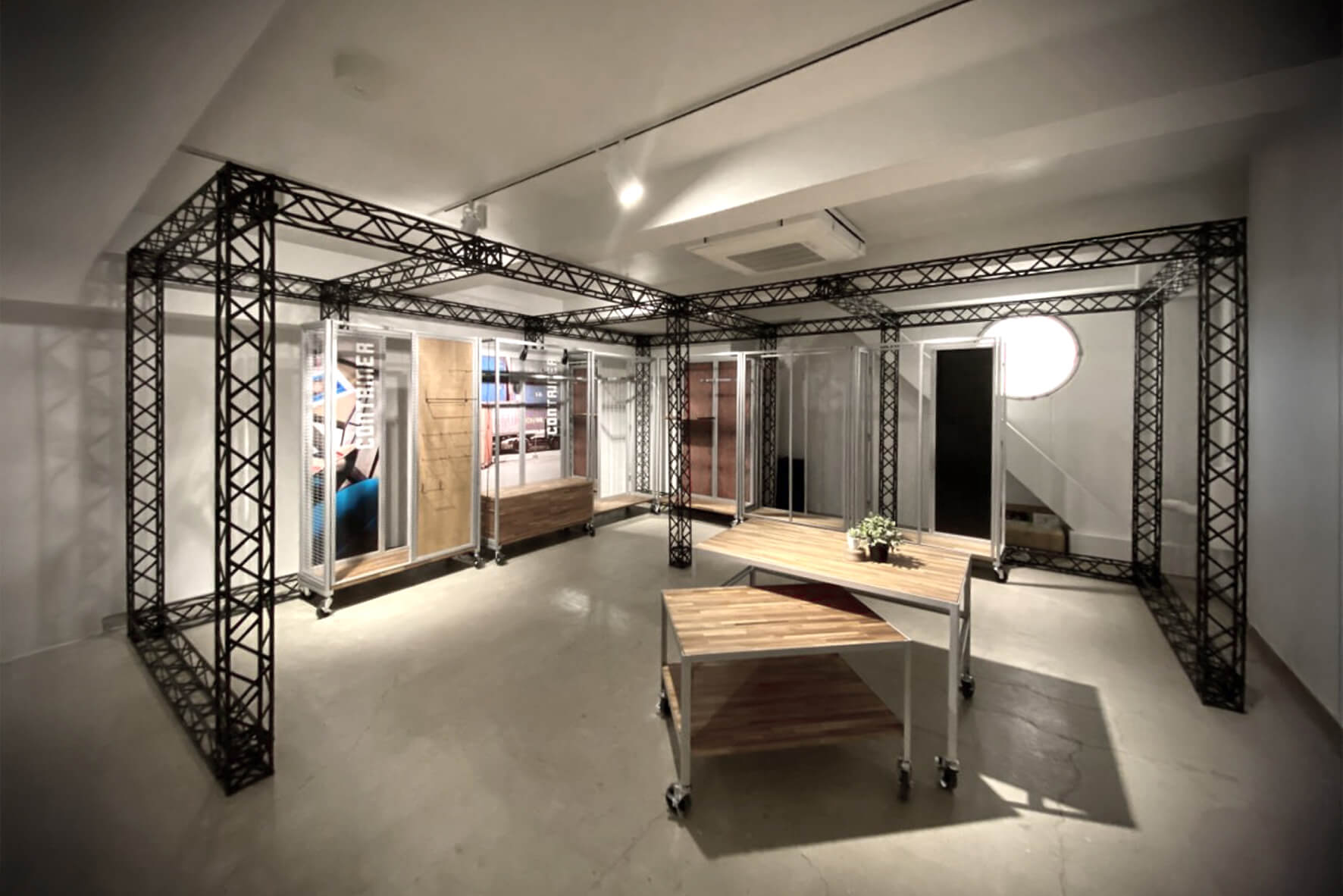 CROWN TRUSS