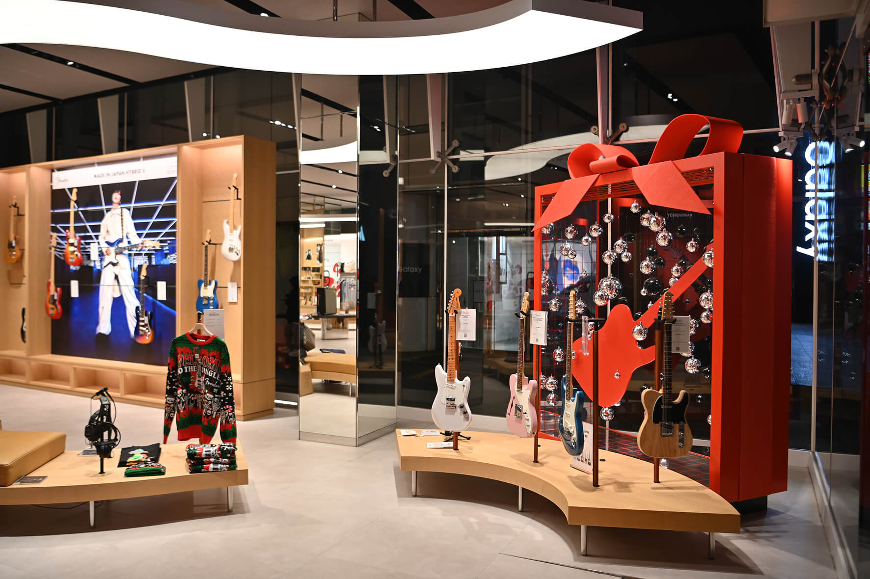 FENDER シーズナルディスプレイ（2024年）