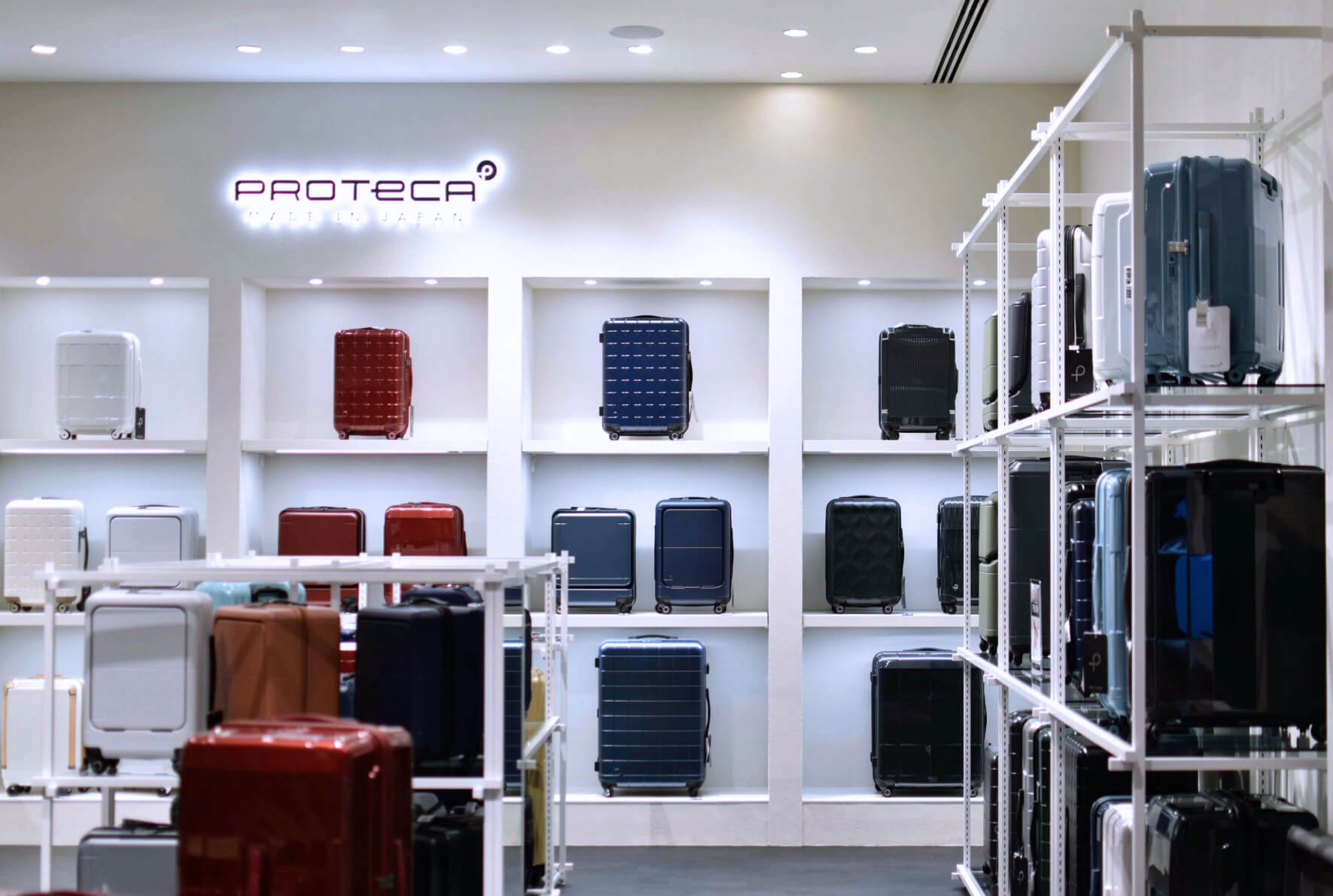 PROTECA 東京ミッドタウン八重洲店