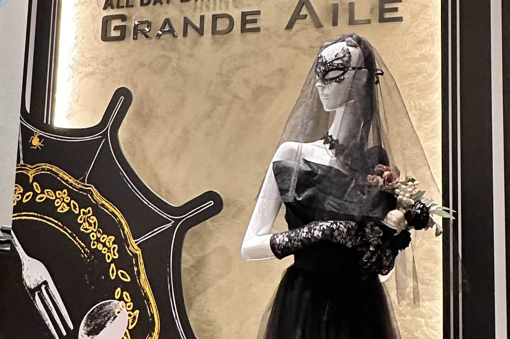 ホテルヴィラフォンテーヌグランド東京有明 ハロウィンディスプレイ